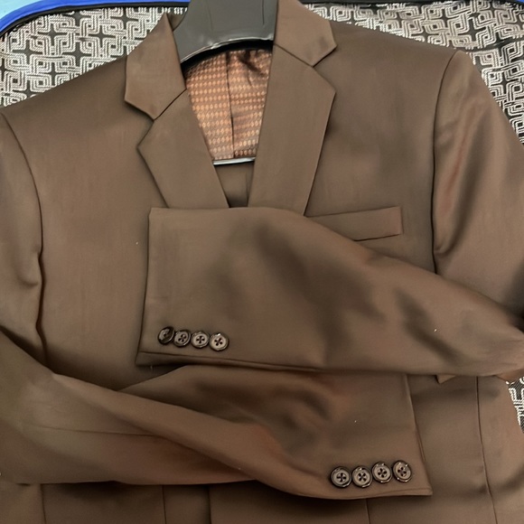 2 piece suit (blazer with pants) - Picture 4 of 5